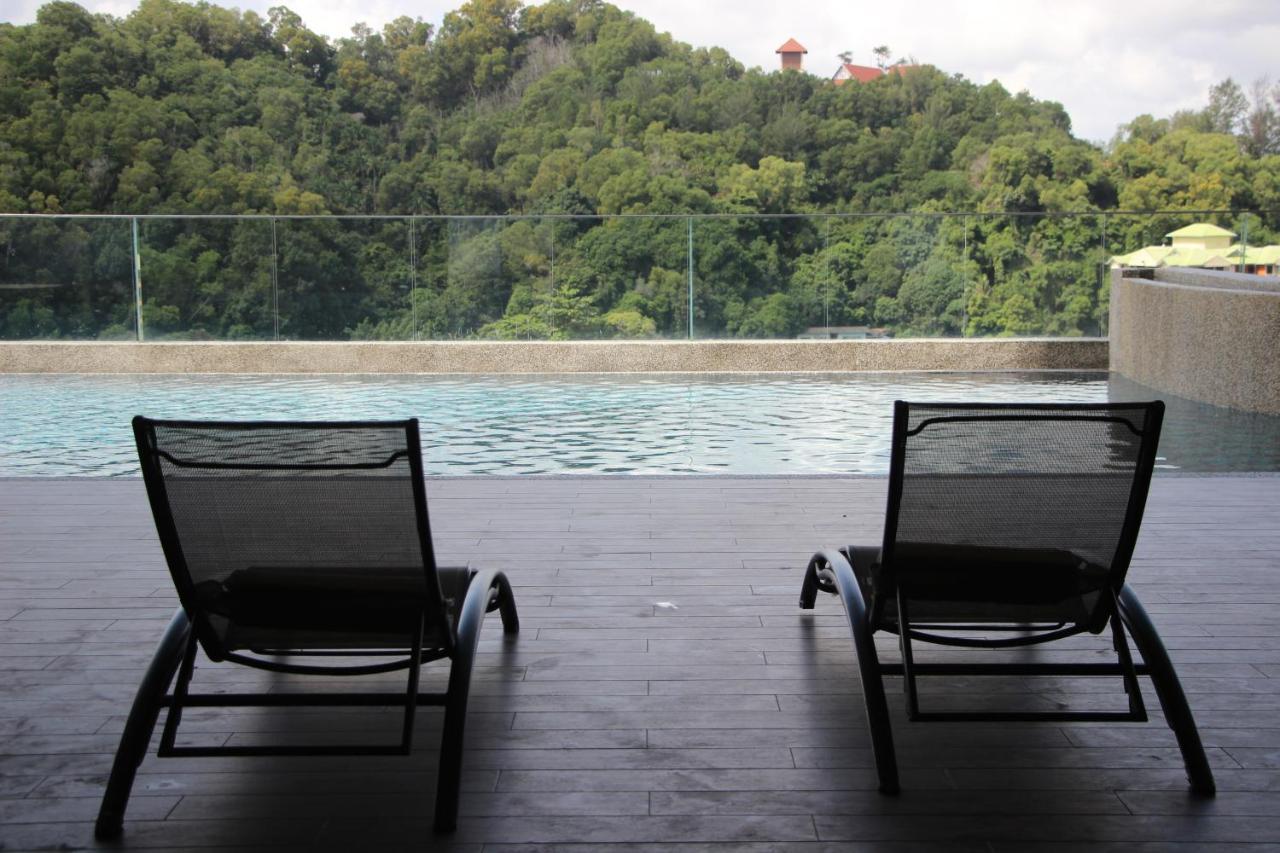 Sunny Seaview@Icon Residence Kuala Terengganu Exterior foto